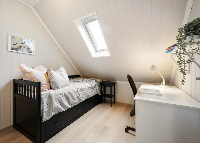 Top-floor W/great View Apartament *